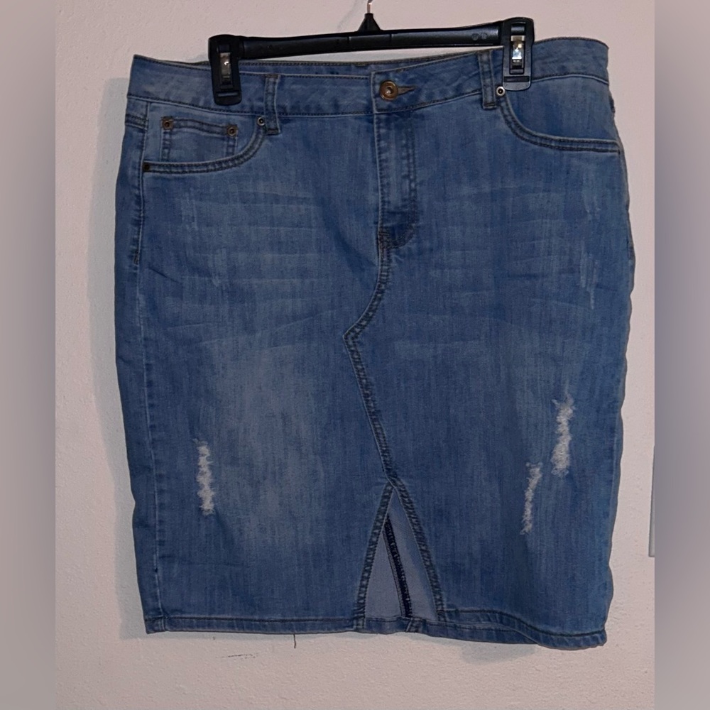 EUC Indigo blue Jean shirt size 14